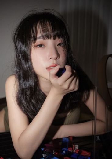 日本疯狂吮乳吃奶头_DVD最新电影在线观看